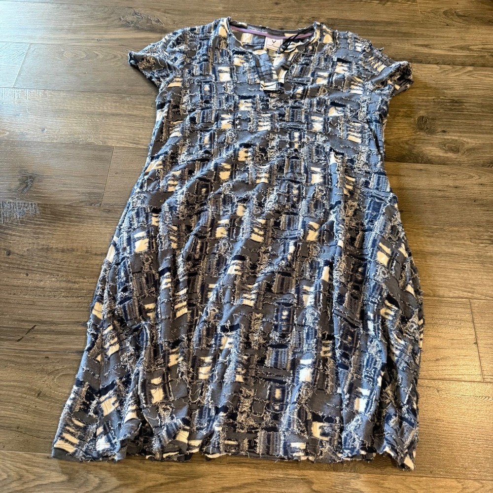 Violet Weekend Blue White Textured Frayed Patchwork Shift Dress Womens Medium‎